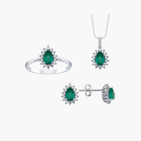 Emerald Majesty Diamond Set